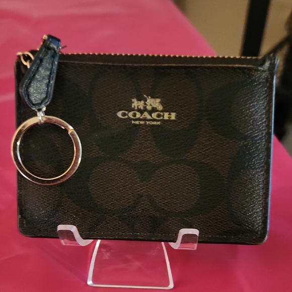 Coach Black and BroCoin Purse with Keychain and ID and CC Slots on back!  EUC!!! - Picture 3 of 6